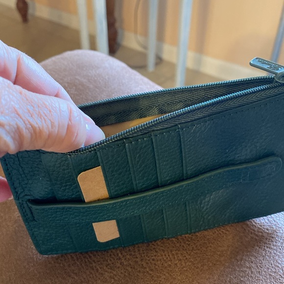 NWT Buxton Leather Thin Card Case/Wallet - Picture 3 of 7